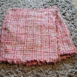 🦋🎁NWOT pink woven skirt